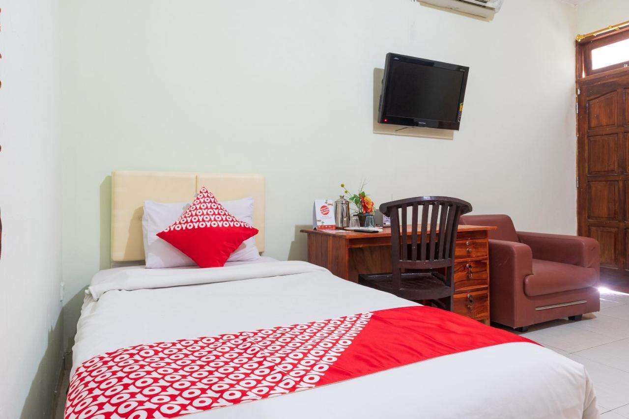 Super Oyo 1682 Greenia Hotel Kupang (East Nusa Tenggara) Exterior foto