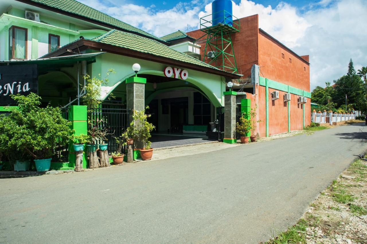 Super Oyo 1682 Greenia Hotel Kupang (East Nusa Tenggara) Exterior foto